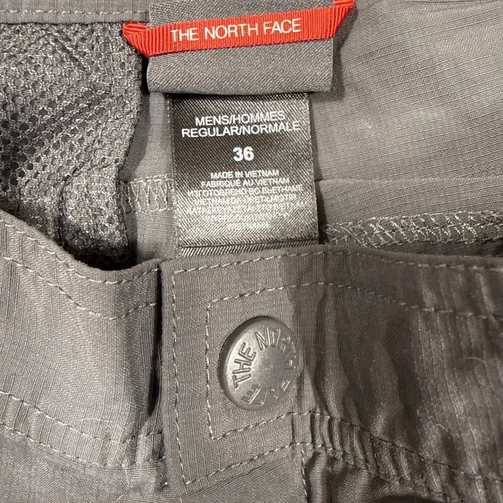 The North Face Mens 36 Gray Nylon Shorts Cargo Outdoor Hiking Performance